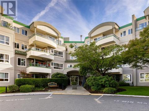 113 - 1685 Estevan Rd, Condo with 2 bedrooms, 2 bathrooms and 1 parking in Nanaimo BC | Card Image