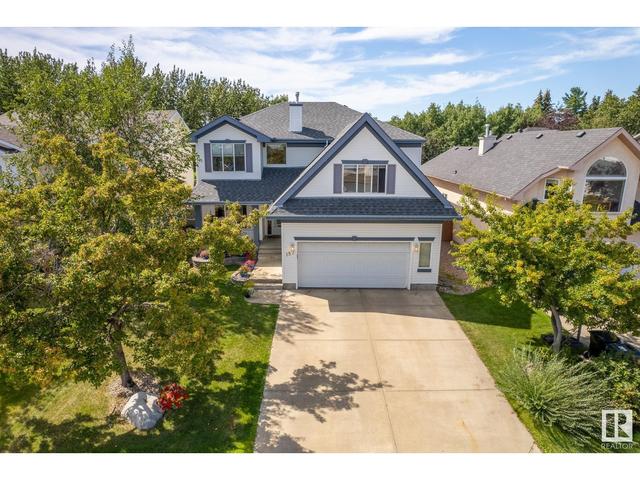157 Courtenay Dr, House detached with 4 bedrooms, 2 bathrooms and 4 parking in Edmonton AB | Card Image