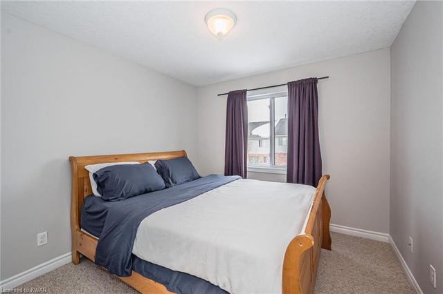 40 Edwards Street, House attached with 3 bedrooms, 2 bathrooms and 3 parking in Guelph ON | Image 15