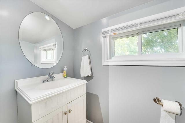 97 Grand St, House detached with 4 bedrooms, 2 bathrooms and 4 parking in Brantford ON | Image 19