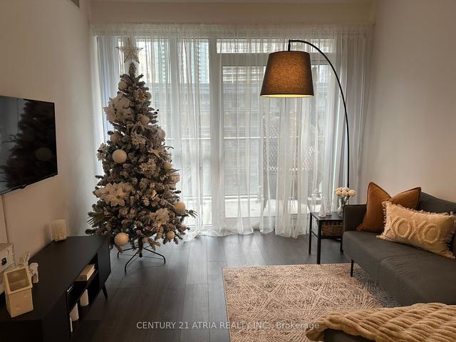 601 - 38 Iannuzzi St, Condo with 1 bedrooms, 1 bathrooms and 1 parking in Toronto ON | Image 4