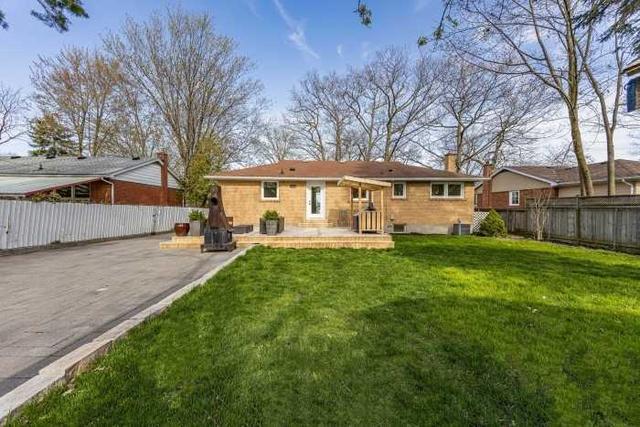 2251 Sunnydale Dr, House detached with 3 bedrooms, 3 bathrooms and 8 parking in Burlington ON | Image 27