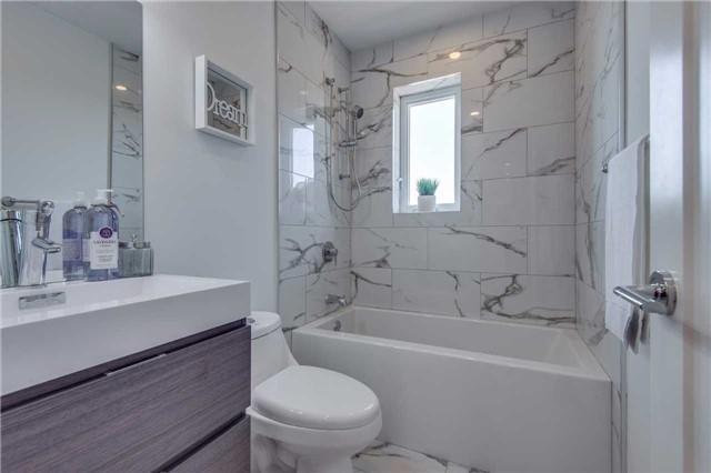 362 Mcroberts Ave, House semidetached with 3 bedrooms, 2 bathrooms and 1 parking in Toronto ON | Image 9