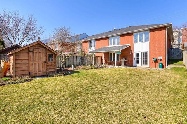 1028 Queenston Rd, House attached with 3 bedrooms, 2 bathrooms and 2 parking in Cambridge ON | Image 22
