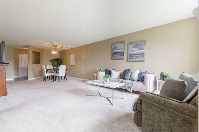 301 - 11 Mill Pond Crt, Condo with 2 bedrooms, 2 bathrooms and 1 parking in Norfolk County ON | Image 8