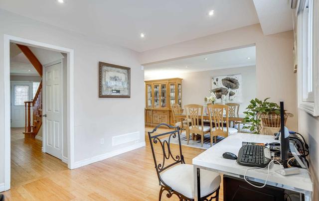 20 Pagehurst Crt, House detached with 3 bedrooms, 4 bathrooms and 6 parking in Richmond Hill ON | Image 25