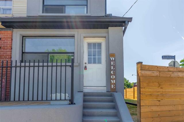 902 Woodbine Ave, House semidetached with 3 bedrooms, 3 bathrooms and 2 parking in Toronto ON | Image 30