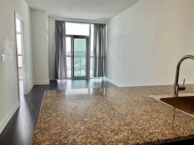 613 - 1603 Eglinton Ave W, Condo with 1 bedrooms, 1 bathrooms and 0 parking in Toronto ON | Image 2