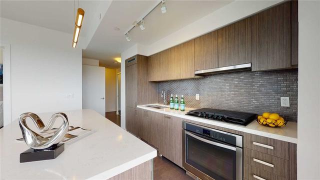 807 - 501 St. Clair Ave W, Condo with 2 bedrooms, 2 bathrooms and 2 parking in Toronto ON | Image 12