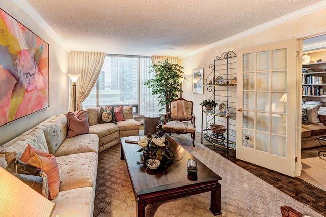 1001 - 30 Wellington St E, Condo with 2 bedrooms, 2 bathrooms and 1 parking in Toronto ON | Image 9