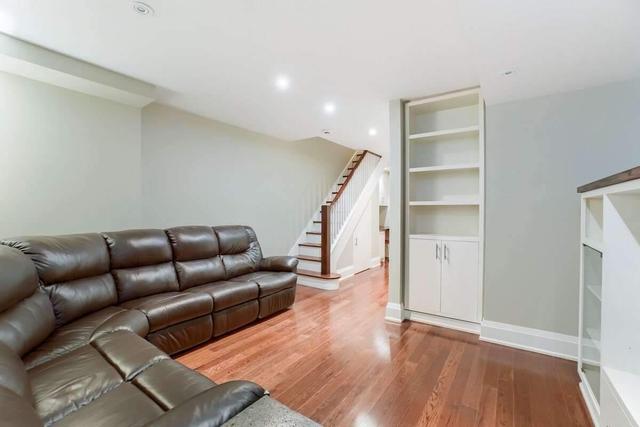 8 Salisbury Ave, House attached with 4 bedrooms, 2 bathrooms and 1 parking in Toronto ON | Image 22