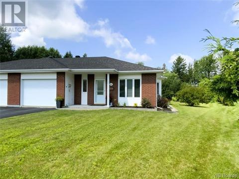 44 Perron Street, Home with 2 bedrooms, 1 bathrooms and null parking in Edmundston NB | Card Image
