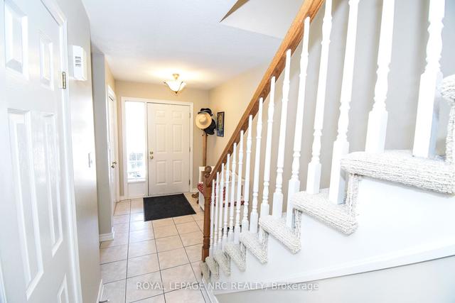 1072a Vansickle Rd N, House semidetached with 3 bedrooms, 3 bathrooms and 5 parking in St. Catharines ON | Image 30
