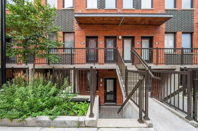 8 - 68 Winston Park Blvd, Townhouse with 2 bedrooms, 1 bathrooms and 0 parking in Toronto ON | Image 1