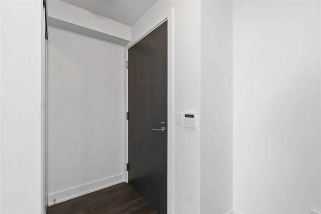 2809 - 7 Mabelle Ave, Condo with 2 bedrooms, 2 bathrooms and 0 parking in Toronto ON | Image 33