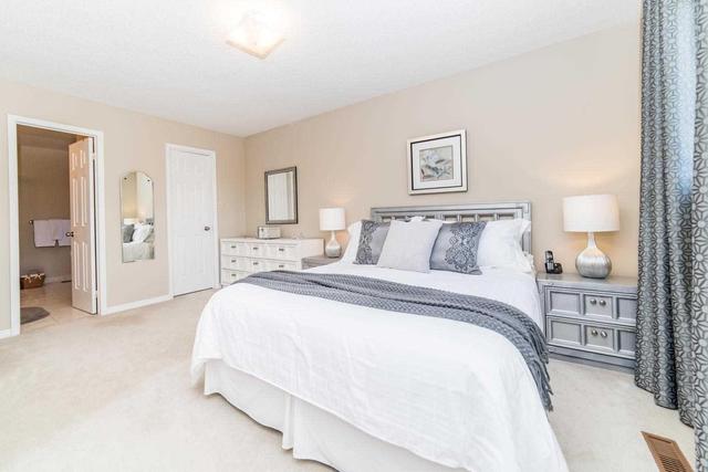 79 Mayor Cres, House detached with 3 bedrooms, 3 bathrooms and 2 parking in Ajax ON | Image 10