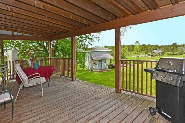 212 Old Milford Road Rd, House detached with 3 bedrooms, 2 bathrooms and 12 parking in Prince Edward County ON | Image 38