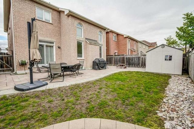 27 Hawkweed Manr, House detached with 4 bedrooms, 4 bathrooms and 6 parking in Markham ON | Image 33