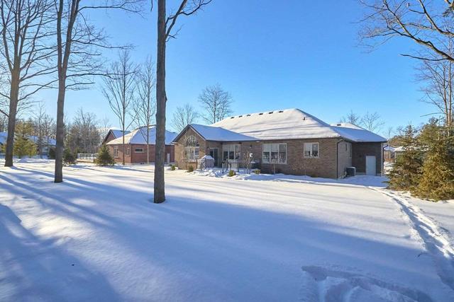 126 Mennill Dr, House detached with 3 bedrooms, 4 bathrooms and 12 parking in Springwater ON | Image 13