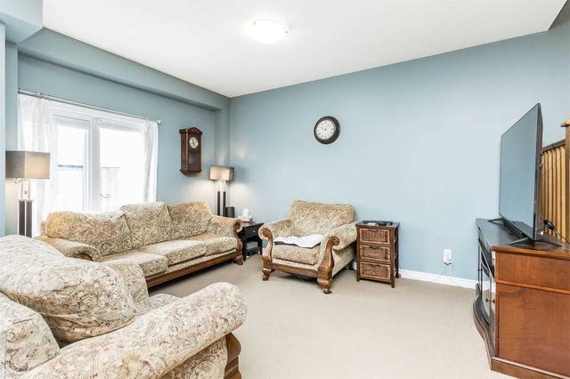 14 Clough Cres, House attached with 3 bedrooms, 4 bathrooms and 3 parking in Guelph ON | Image 8
