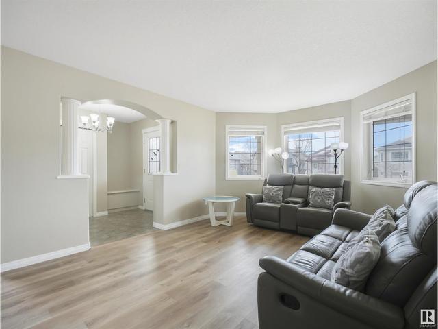 106 Brintnell Bv Nw, House detached with 3 bedrooms, 2 bathrooms and null parking in Edmonton AB | Image 5
