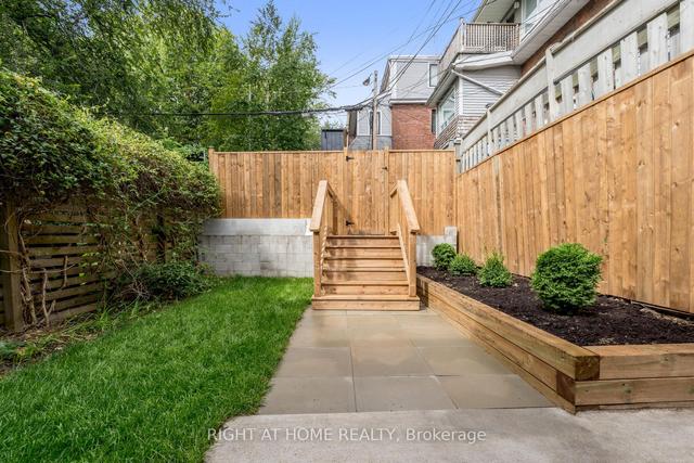 726 Logan Ave, House semidetached with 3 bedrooms, 2 bathrooms and 2 parking in Toronto ON | Image 14