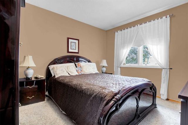 5945 King St, House detached with 3 bedrooms, 1 bathrooms and 12 parking in Caledon ON | Image 14