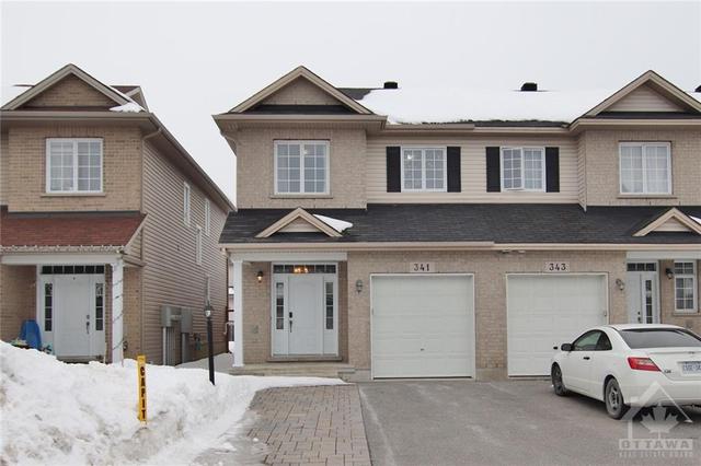 341 Glenbrae Avenue, Townhouse with 3 bedrooms, 3 bathrooms and 3 parking in Ottawa ON | Image 1