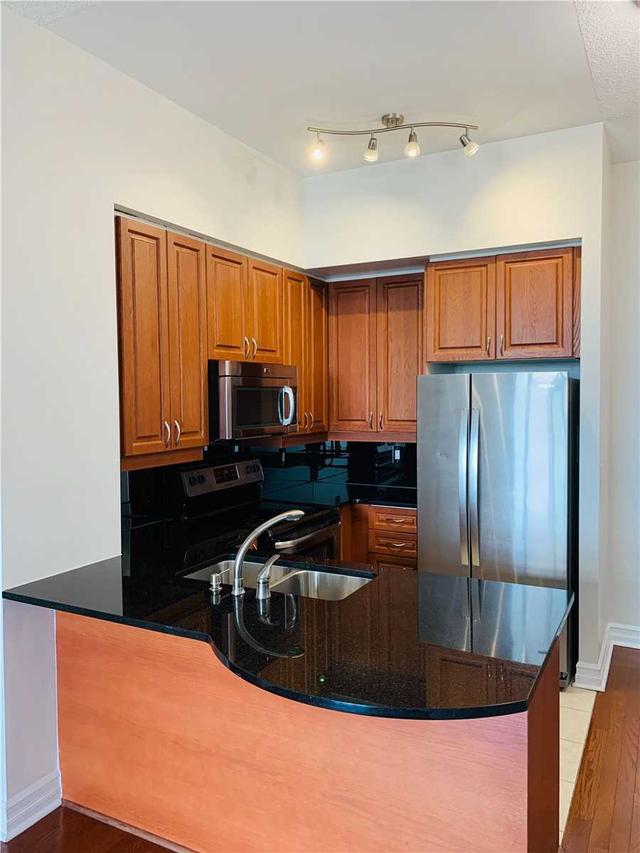 uph09 - 17 Barberry Pl, Condo with 1 bedrooms, 1 bathrooms and 1 parking in Toronto ON | Image 7