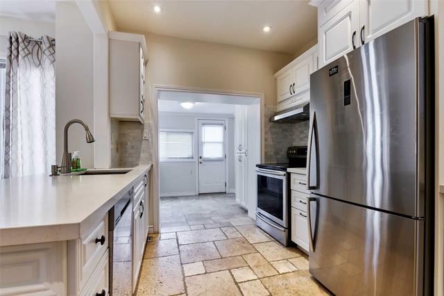 upper - 1951 Dufferin St, House semidetached with 3 bedrooms, 1 bathrooms and 1 parking in Toronto ON | Image 6