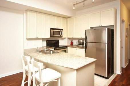 th23 - 70 Carr St, Townhouse with 2 bedrooms, 1 bathrooms and 1 parking in Toronto ON | Image 2