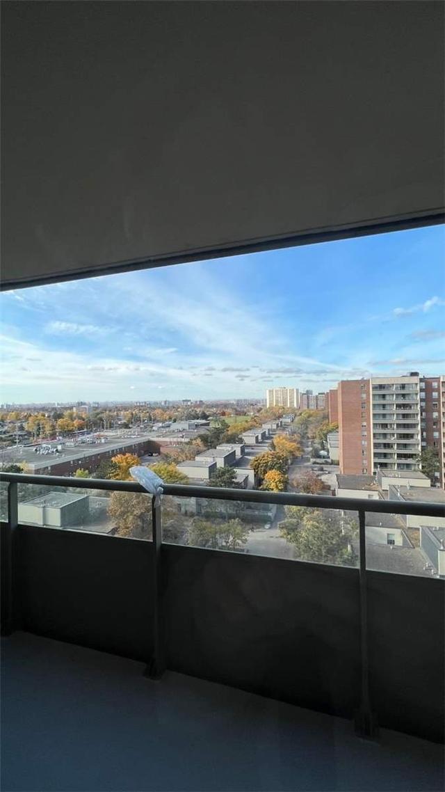 1006 - 1 Four Winds Dr N, Condo with 3 bedrooms, 2 bathrooms and 1 parking in Toronto ON | Image 8