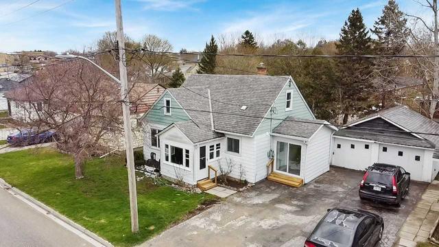 274 Wellington St W, House detached with 3 bedrooms, 2 bathrooms and 3 parking in Wellington North ON | Image 30