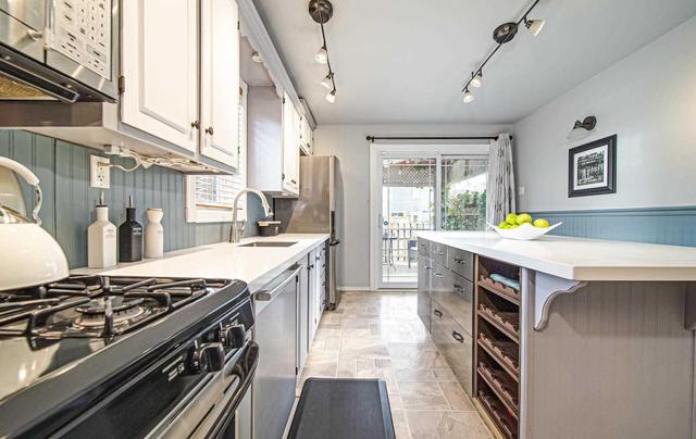 176 De Grassi St, House detached with 2 bedrooms, 2 bathrooms and 2 parking in Toronto ON | Image 5
