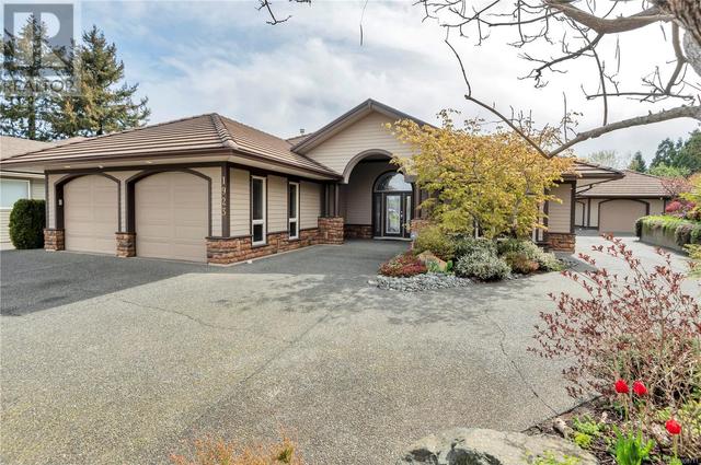 1923 Sandtrap Pl, House detached with 3 bedrooms, 3 bathrooms and 5 parking in Campbell River BC | Image 2