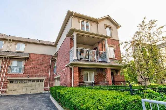 6 - 2303 Central Park Dr, Townhouse with 3 bedrooms, 3 bathrooms and 2 parking in Oakville ON | Image 1
