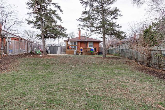 1207 Royal Dr, House detached with 3 bedrooms, 2 bathrooms and 4 parking in Burlington ON | Image 28
