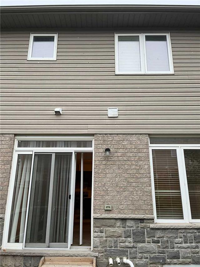 16 - 9 Amos Dr, Townhouse with 3 bedrooms, 3 bathrooms and 2 parking in Guelph ON | Image 7