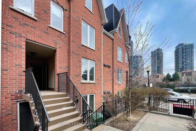330 - 26 Douro St, Townhouse with 2 bedrooms, 2 bathrooms and 0 parking in Toronto ON | Image 23