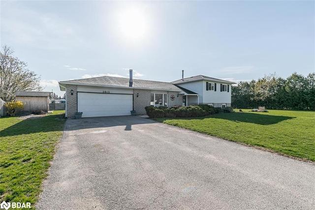2843 Small Street, House detached with 3 bedrooms, 1 bathrooms and 8 parking in Innisfil ON | Image 3