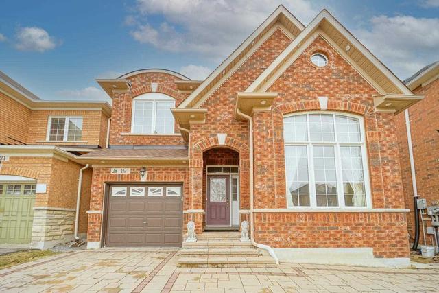 19 Collingham Pl, House detached with 4 bedrooms, 4 bathrooms and 3 parking in Markham ON | Card Image