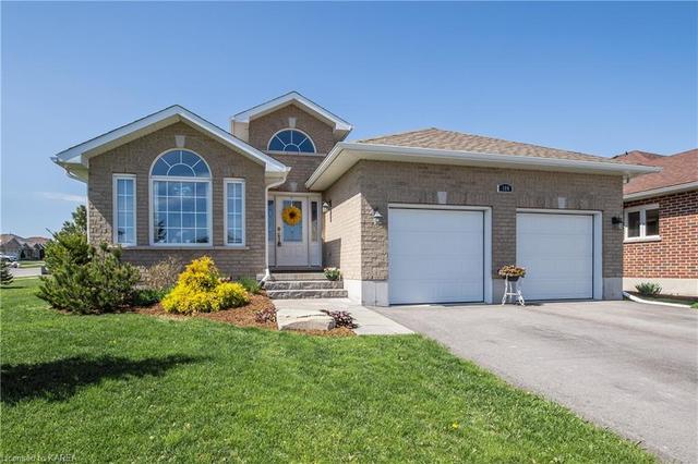 100 Hartwood Crescent, House detached with 5 bedrooms, 3 bathrooms and 6 parking in Greater Napanee ON | Image 10