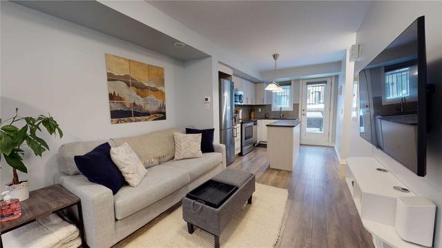 1 - 146 William Duncan Rd, Townhouse with 1 bedrooms, 2 bathrooms and 1 parking in Toronto ON | Image 6