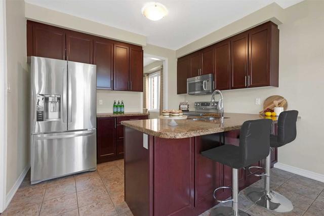 30 Flood Ave, House detached with 3 bedrooms, 4 bathrooms and 4 parking in Clarington ON | Image 6