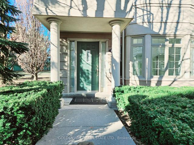 gv128 - 17 Barberry Pl, Townhouse with 1 bedrooms, 1 bathrooms and 1 parking in Toronto ON | Image 1