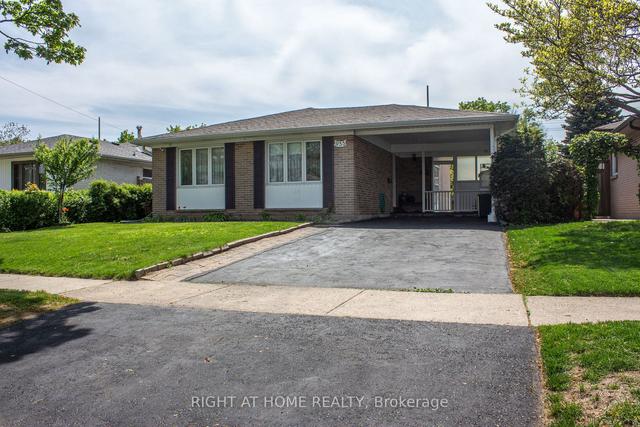 953 Parthia Cres, House detached with 3 bedrooms, 2 bathrooms and 3 parking in Mississauga ON | Image 1