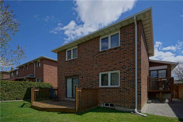 81 Reynier Dr, House detached with 3 bedrooms, 2 bathrooms and 2 parking in Brampton ON | Image 16