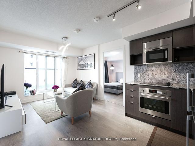 419 - 9 Mabelle Ave, Condo with 2 bedrooms, 2 bathrooms and 1 parking in Toronto ON | Image 3