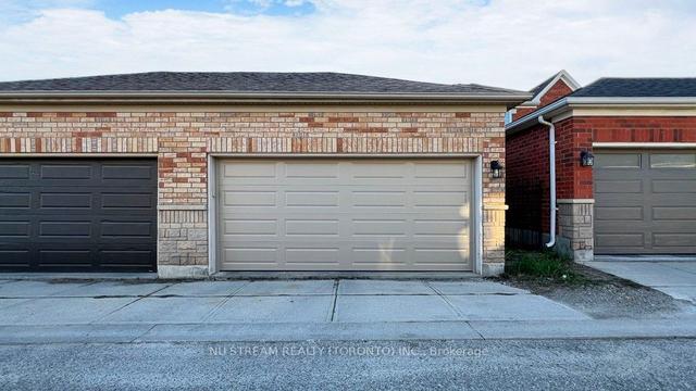 17 Bellagio Cres, House semidetached with 3 bedrooms, 4 bathrooms and 3 parking in Vaughan ON | Image 20