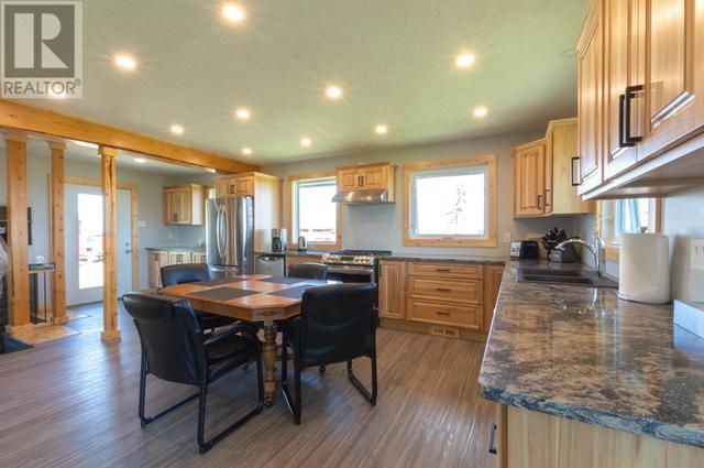 17132 Twp 40 4, House detached with 3 bedrooms, 1 bathrooms and null parking in Stettler County No. 6 AB | Image 6
